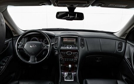 Infiniti QX50 I рестайлинг, 2015 год, 2 000 000 рублей, 16 фотография