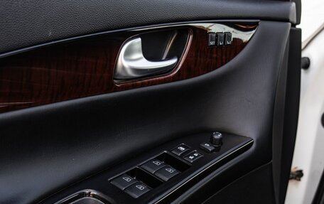 Infiniti QX50 I рестайлинг, 2015 год, 2 000 000 рублей, 27 фотография