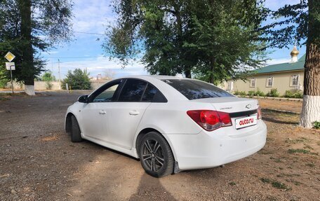 Chevrolet Cruze II, 2010 год, 535 000 рублей, 3 фотография