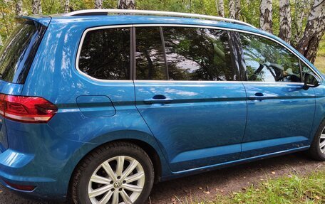 Volkswagen Touran III, 2017 год, 1 850 000 рублей, 7 фотография