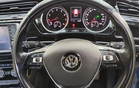 Volkswagen Touran III, 2017 год, 1 850 000 рублей, 31 фотография