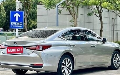 Lexus ES VII, 2022 год, 2 710 000 рублей, 4 фотография