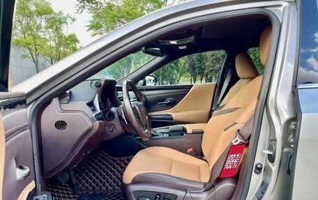 Lexus ES VII, 2022 год, 2 710 000 рублей, 9 фотография
