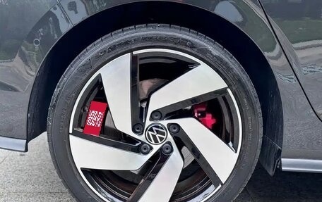Volkswagen Golf GTI, 2022 год, 2 200 000 рублей, 9 фотография
