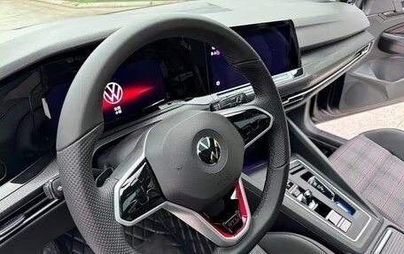 Volkswagen Golf GTI, 2022 год, 2 200 000 рублей, 14 фотография