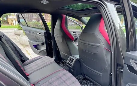 Volkswagen Golf GTI, 2022 год, 2 200 000 рублей, 23 фотография