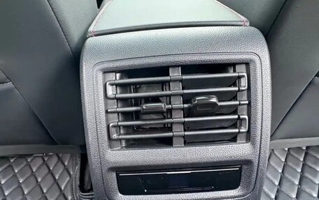 Volkswagen Golf GTI, 2022 год, 2 200 000 рублей, 17 фотография
