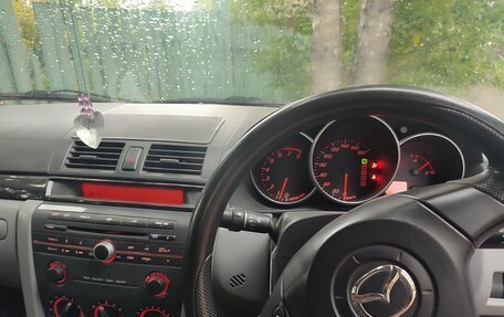 Mazda Axela, 2004 год, 430 000 рублей, 2 фотография
