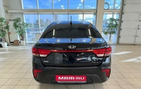 KIA Rio IV, 2018 год, 1 400 000 рублей, 4 фотография