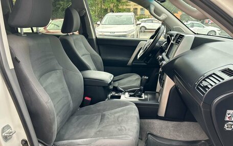 Toyota Land Cruiser Prado 150 рестайлинг 2, 2012 год, 2 499 000 рублей, 13 фотография