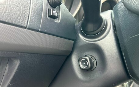 Toyota Land Cruiser Prado 150 рестайлинг 2, 2012 год, 2 499 000 рублей, 26 фотография