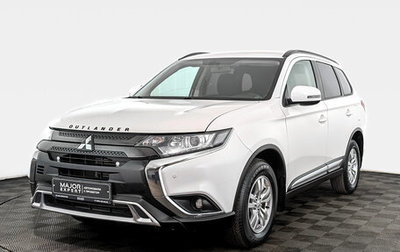 Mitsubishi Outlander III рестайлинг 3, 2021 год, 2 455 000 рублей, 1 фотография