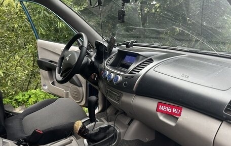 Mitsubishi L200 IV рестайлинг, 2008 год, 1 100 000 рублей, 5 фотография