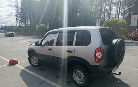 Chevrolet Niva I рестайлинг, 2014 год, 750 000 рублей, 2 фотография