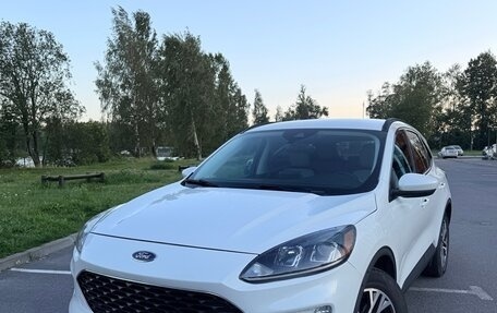 Ford Escape, 2021 год, 1 870 000 рублей, 3 фотография