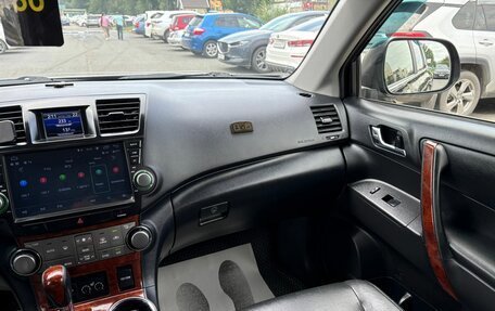 Toyota Highlander III, 2012 год, 2 449 000 рублей, 19 фотография