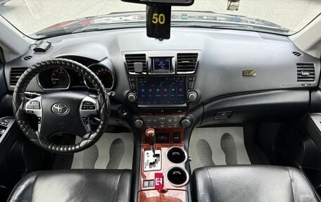 Toyota Highlander III, 2012 год, 2 449 000 рублей, 16 фотография