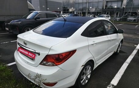 Hyundai Solaris II рестайлинг, 2011 год, 569 000 рублей, 3 фотография