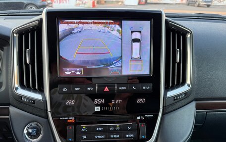 Toyota Land Cruiser 200, 2016 год, 4 800 000 рублей, 23 фотография