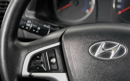 Hyundai Solaris II рестайлинг, 2013 год, 959 000 рублей, 16 фотография