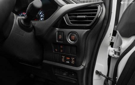 Toyota Voxy III, 2019 год, 2 600 000 рублей, 23 фотография