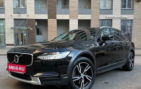 Volvo V90 Cross Country I рестайлинг, 2019 год, 4 250 000 рублей, 2 фотография