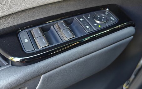 Lexus LM, 2023 год, 16 000 000 рублей, 13 фотография