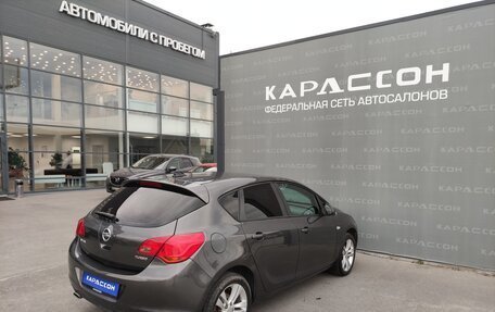 Opel Astra J, 2010 год, 690 000 рублей, 2 фотография