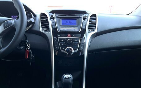 Hyundai i30 II рестайлинг, 2012 год, 899 000 рублей, 17 фотография