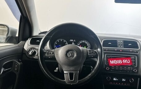 Volkswagen Polo VI (EU Market), 2013 год, 750 000 рублей, 12 фотография