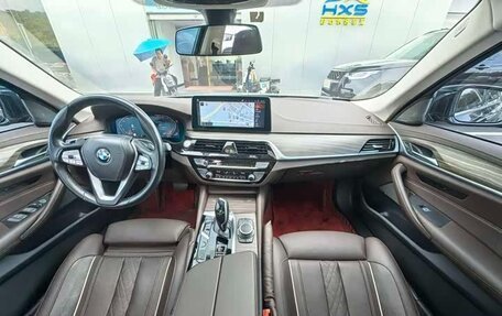 BMW 5 серия, 2022 год, 3 550 000 рублей, 10 фотография