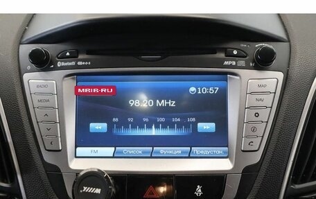 Hyundai ix35 I рестайлинг, 2011 год, 785 000 рублей, 10 фотография