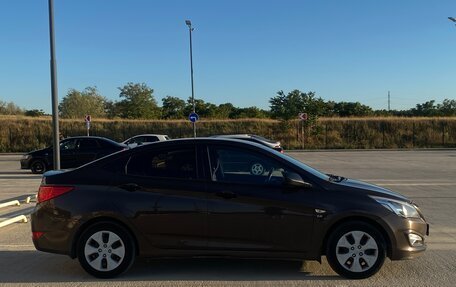 Hyundai Solaris II рестайлинг, 2014 год, 1 050 000 рублей, 3 фотография
