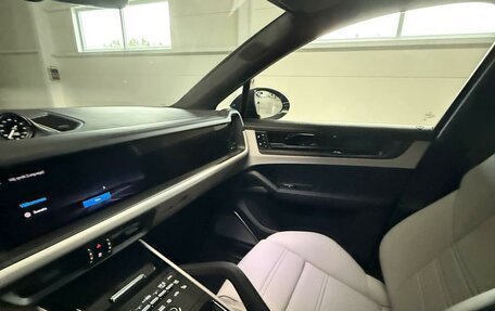 Porsche Cayenne III, 2025 год, 22 000 000 рублей, 2 фотография