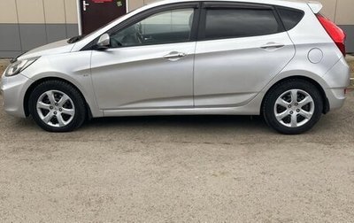 Hyundai Solaris II рестайлинг, 2011 год, 850 000 рублей, 1 фотография