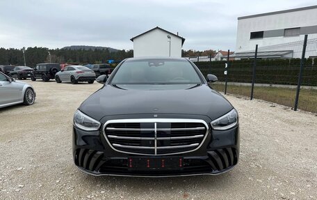 Mercedes-Benz S-Класс, 2024 год, 30 900 000 рублей, 4 фотография
