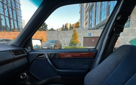 Mercedes-Benz W124, 1987 год, 2 400 000 рублей, 18 фотография