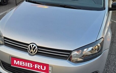 Volkswagen Polo VI (EU Market), 2013 год, 700 000 рублей, 1 фотография