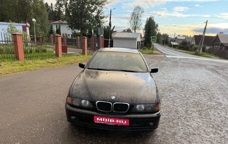 BMW 5 серия, 2000 год, 195 000 рублей, 1 фотография