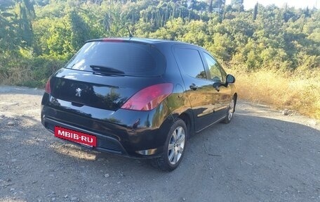 Peugeot 308 II, 2011 год, 570 000 рублей, 2 фотография