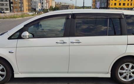 Toyota ISis I, 2010 год, 1 300 000 рублей, 5 фотография