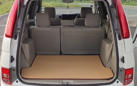 Toyota ISis I, 2010 год, 1 300 000 рублей, 18 фотография