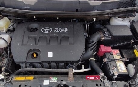 Toyota ISis I, 2010 год, 1 300 000 рублей, 17 фотография