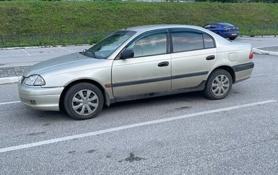 Toyota Avensis III рестайлинг, 2001 год, 430 000 рублей, 1 фотография
