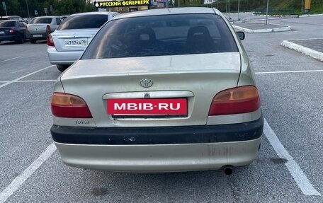 Toyota Avensis III рестайлинг, 2001 год, 430 000 рублей, 3 фотография