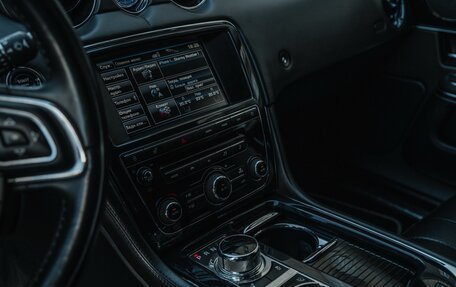 Jaguar XJ IV (X351), 2012 год, 1 900 000 рублей, 10 фотография