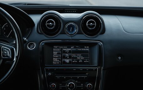 Jaguar XJ IV (X351), 2012 год, 1 900 000 рублей, 17 фотография