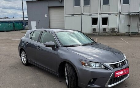 Lexus CT I рестайлинг, 2017 год, 2 200 000 рублей, 8 фотография