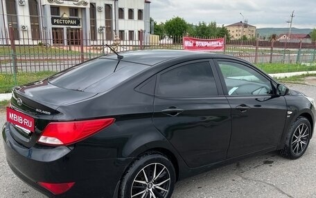 Hyundai Solaris II рестайлинг, 2015 год, 850 000 рублей, 4 фотография