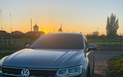 Volkswagen Tiguan II, 2019 год, 2 100 000 рублей, 1 фотография